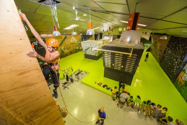 Diferentes vias de escalada